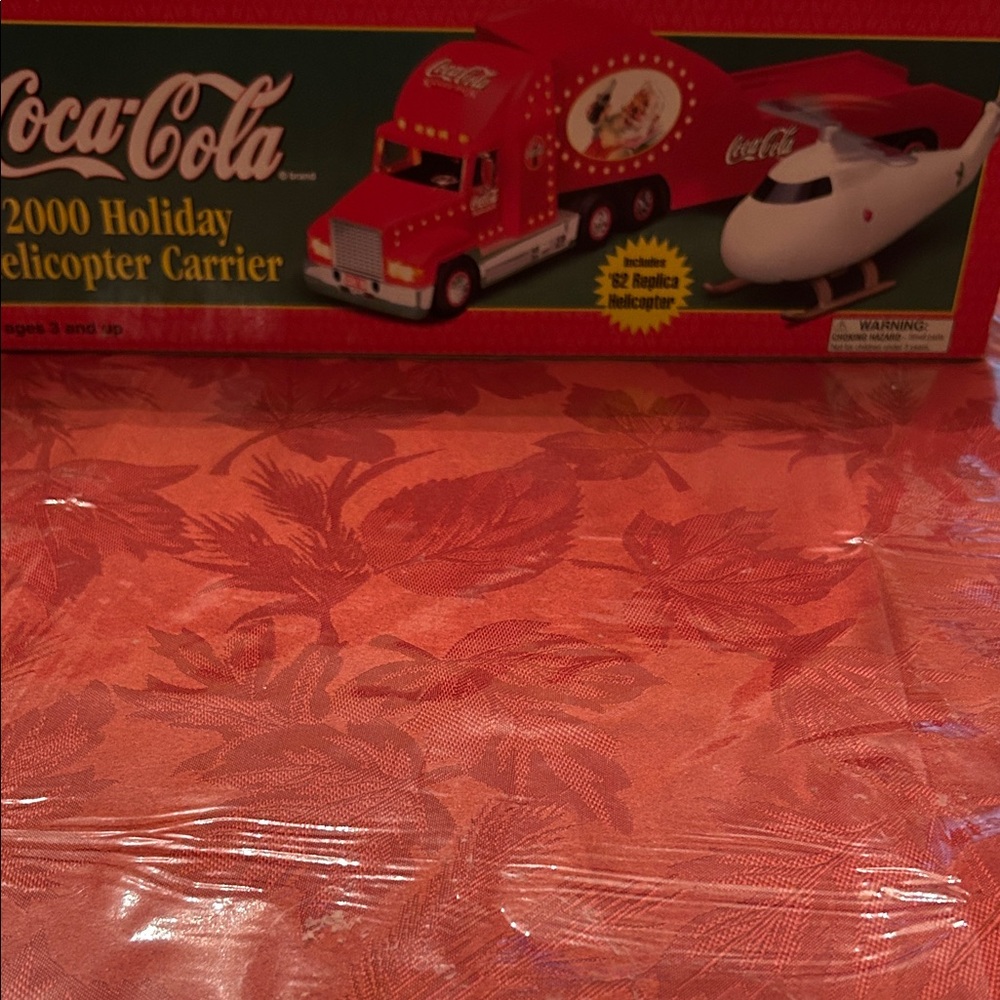 2000 Coca-Cola Red Holiday Helicopter Carrier